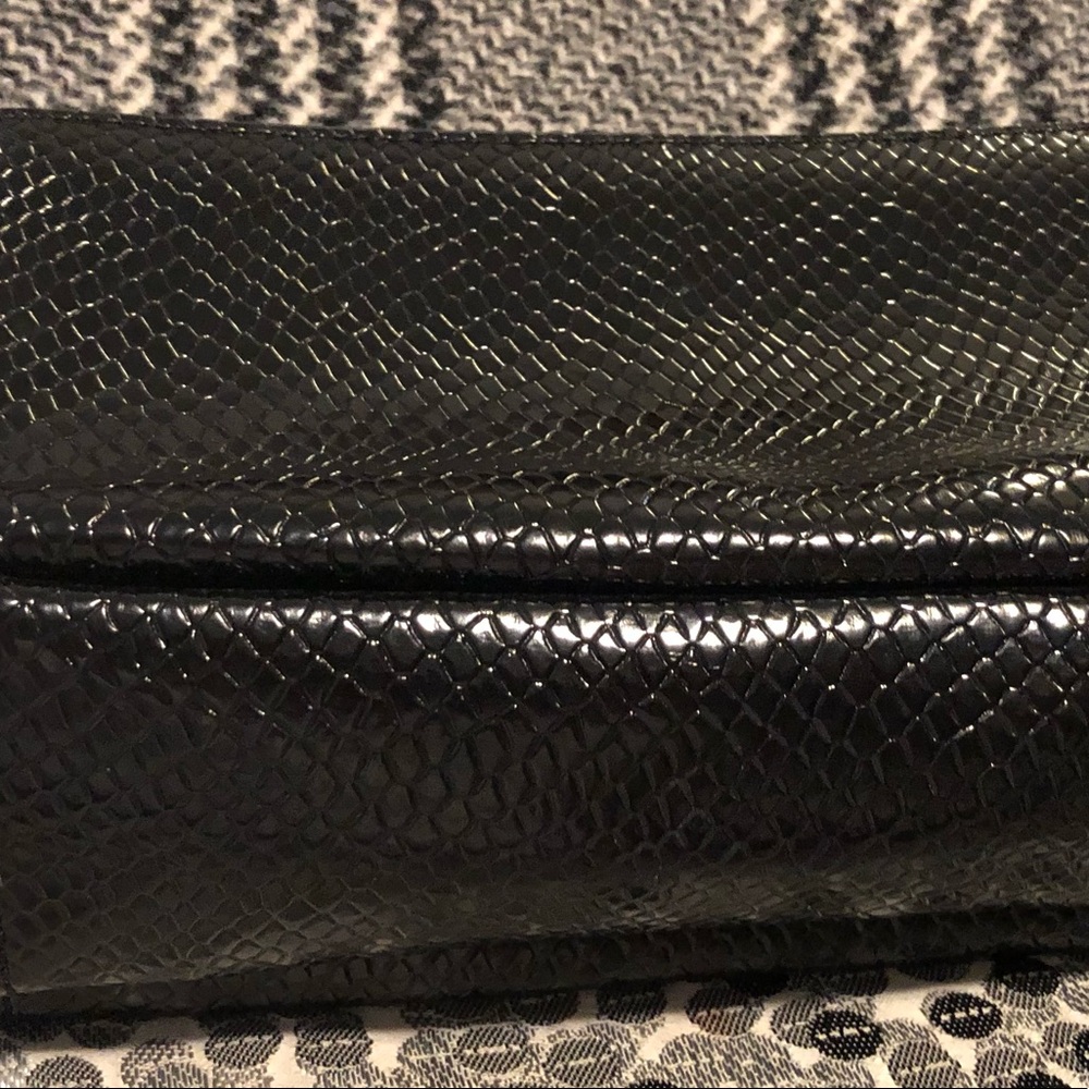 Calvin Klein 🌹ASHLEY NWOT 🌹should bag on trend shoulder bag like NEW - Picture 5 of 10